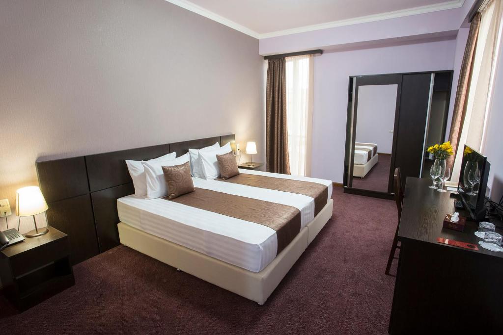 هتل آنی سنترال این ایروان